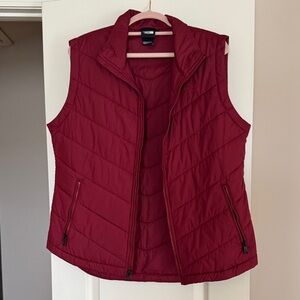 The North Face Women's Quilted Vest - Burgundy